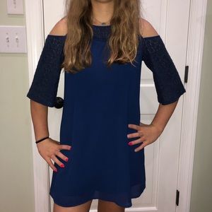 Sequinin Hearts navy dress with cutout shoulders